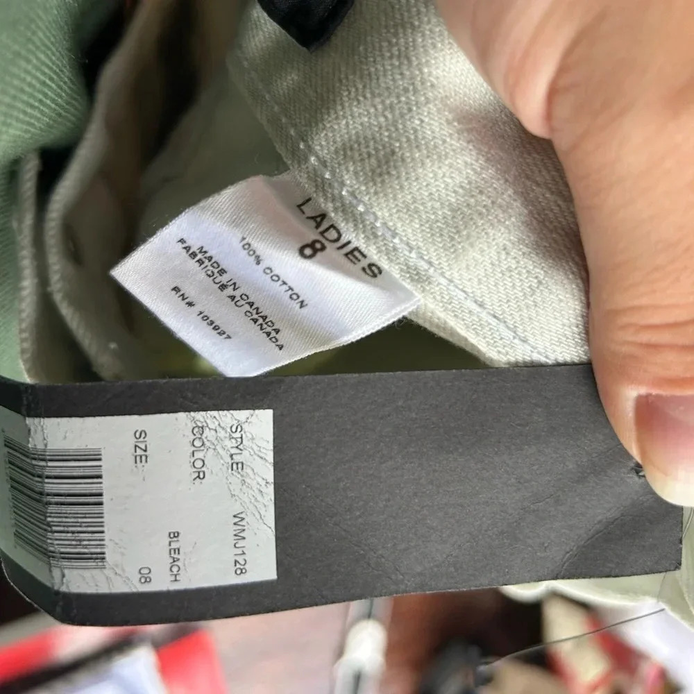 NWT MARC JACOBS LIGHT WASH FLARE JEANS - Picture 5 of 5